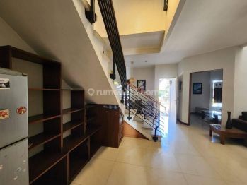 Jual Rumah Sayap Sukajadi Semifurnished