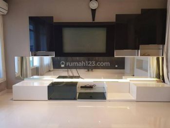 KAN CEPAT APARTEMEN PANTAI MUTIARA BEST VIEW , SEMI FURNISHED,RENOVASI