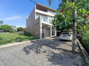 dekat pintu tol UPN seturan, tanah dalam perumahan condong catur depok