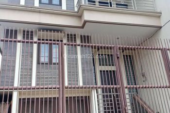 Non.419 420 Rumah New Cantik hoki siap Huni 2,5 Lantai