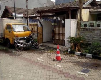Rumah Jl. Darmo Indah Selatan Hitung Tanah
