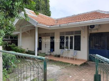 Rumah Lama Hitung Tanah dalam Komplek di Pasar Minggu Jakarta Selatan