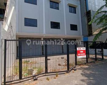 Ruko di Dukuh Kupang Barat 3 lantai Lokasi Terdepan Hadap Raya