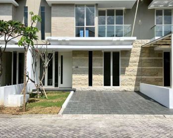 DIJUAL RUMAH CITRALAND GREENLAKE