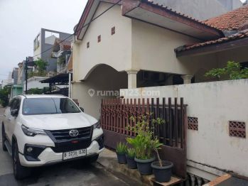 Rumah Komplek Walikota Jakarta Utara Dekat Sekolah Al Azhar Mal Kelapa Gading