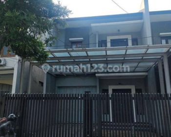 Di sewa rumah 2 lt bagus di mekar wangi