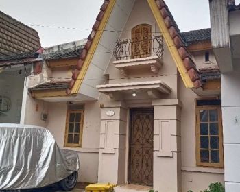 Rumah kinclong Cluster Depan Sentul City Bogor