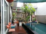 thumbnail-rumah-dua-lantai-di-bintaro-jaya-sektor-9-ada-kolam-renang-0