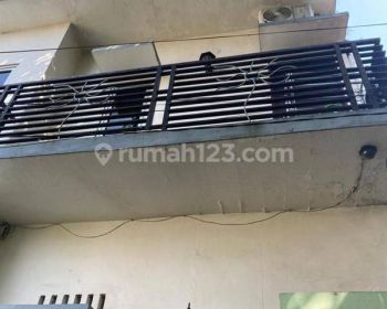 Kost 9 Pintu Strategis Di Kukusan, Dekat Kampus Ui Surat Lengkap