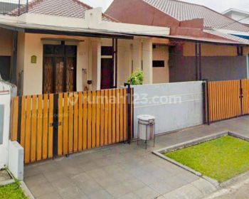 Rumah Luas Bagus di Nusa Loka BSD City.