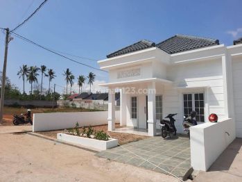 Rumah modern di Jalan bumi harta Tanjung Seneng