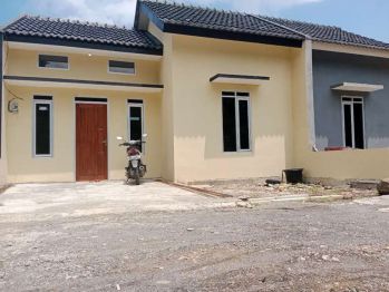 Rumah baru di klipang sendang mulya