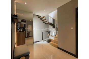 Dijual Rumah Mewah 3 Lantai Dengan Attic, Strozzi 8 X 12 Serpong