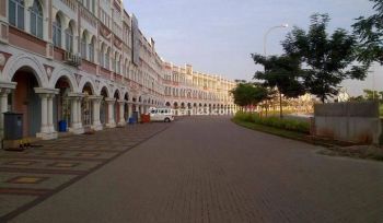 Ruko Alicante 3 Lantai Siap Pakai