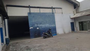 Disewakan Gudang Strategis di Pinggir Jalan Raya Bekasi