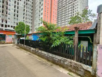 RUMAH STRATEGIS DI BEKASI TIMUR BELAKANG TRANSMART JUANDA TANAH 323m²