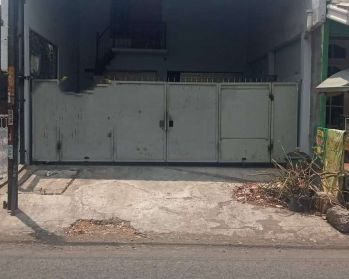 Dijual Rumah Usaha di Wonorejo (ex jual air isi ulang) - Rungkut