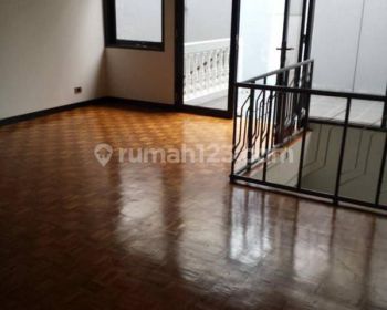 Rumah di Mainroad Setiabudi Bandung Bagus