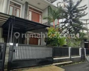 Rumah Bagus 2 Lantai Full Furnish di Antapani Bandung
