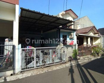 Rumah di Komplek Villa Dago Tol Serua , Ciputat Tangerang Selatan