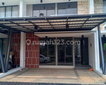 Rumah 2 lantai dekat Sumarecon Bekasi dan Stasiun kereta