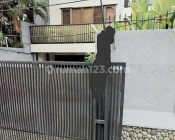 For rent disewakan dalitas kolam renang di Kemang Selatan