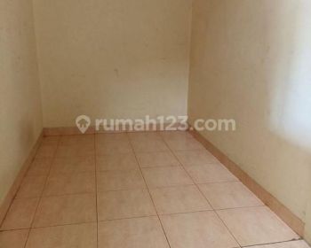 Rumah 2 lantai , metro Permata1, 5 menit  akses tol karang tengah