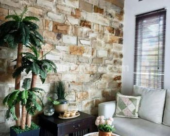 NUSALOKA lt 72. 2 lantai. Bagus, rapi, siap huni