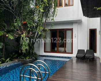 Disewakan Rumah Menteng Eksklusif Heights Keanggunan Kemewahan