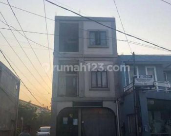 DIJUAL EX-CLINIC RUKO 3LANTAI BAGUS SIAP PAKAI DI SADANG KOPO