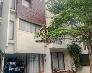 Rumah Bagus Siap Huni  Di Lebak Bulus Jakarta Selatan