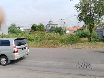 Raya Keputih Strategis Nol Jalan Raya Siap Bangun Sudah Rata Urugkan