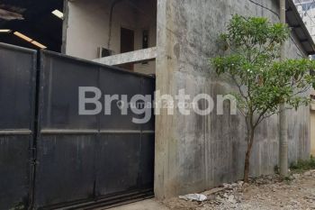 GUDANG DI DAERAH GUNUNG ANYAR TAMBAK SURABAYA