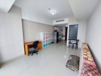 Di sewakan tower 3 u residence semi furnish siap huni