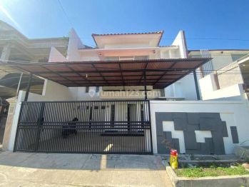 Disewakan rumah Babatan Pantai 2 lantai Bagus