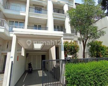 For Rent Townhouse Senayan Residence Jakarta Selatan