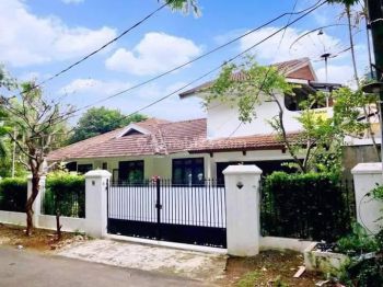 Dijual Rumah Murah di bawah NJOP di Ampera Kemang