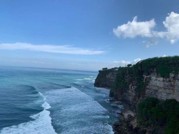 Land for rent Cliff front Uluwatu Bali Mrs Ros