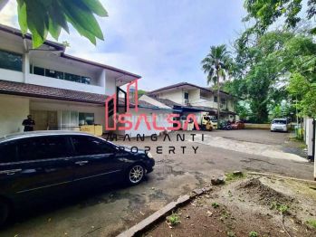 Dijual Cepat Rumah Hitung Tanah Bisa Buat Area Komersil Kantor Ruang Usaha Dan