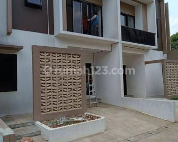 Rumah 2 lantai siap huni harga promo Desember cash dan kpr