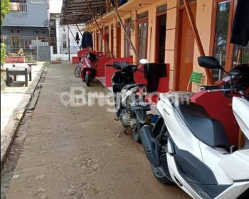 Rumah kontrakan dan kos kosan 1 lantai  murah di jalan kehewanan