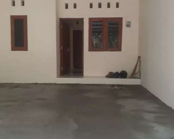 Dikontrakan Rumah baru, belakang SMP 12, Surakarta.