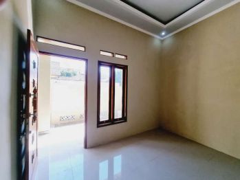 SEWA || Rumah Cantik Gress Banjarsari Solo