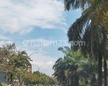Kavling/tanah kosong Komersial di boulevard Kota Wisata