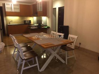 Apartemen The Capital Residence 3 Kamar Tidur Furnished Bagus