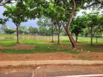 Lokasi bagus hadap danau  tanah  di Metland Puri 300  m²