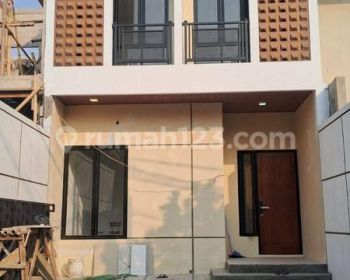 Rumah Baru 2 Lantai Dalam Komplek Dekat Perkantoran Jakarta