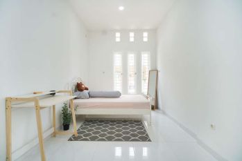 Jual Rumah Strategis Bebas Banjir Dekat Terminal BSD Siap Nego J-16021