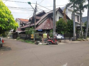 Rumah Hitung Tanah Luas 250m2 Pinggir Jalan Pulomas Barat
