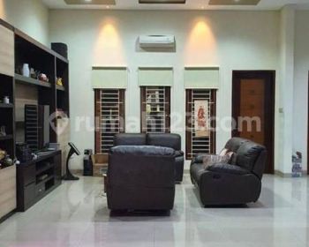 Di jual rumah walet pik 12x30 rapih bagus sdh renovasi 3lt sia huni